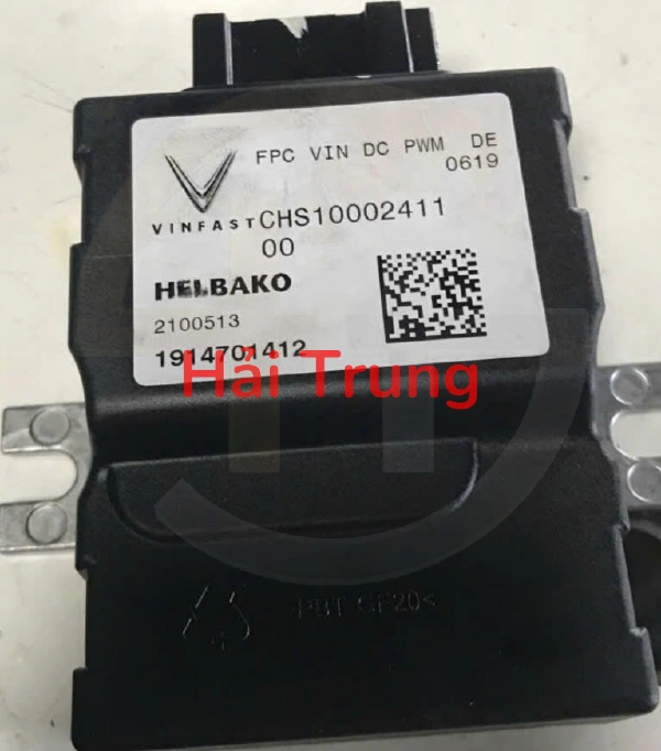 Tháo xe Hộp bơm xăng Vinfast LuxA 2.0