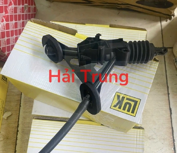 Tổng côn trên Ford Transit
