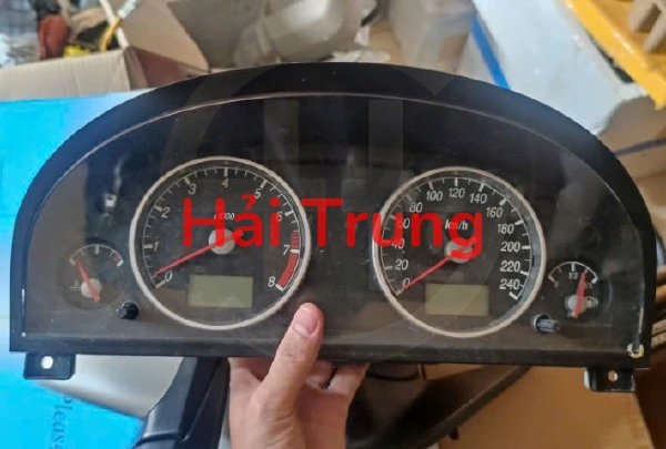 Tháo xe Đồng hồ táp lô Ford Mondeo 2002