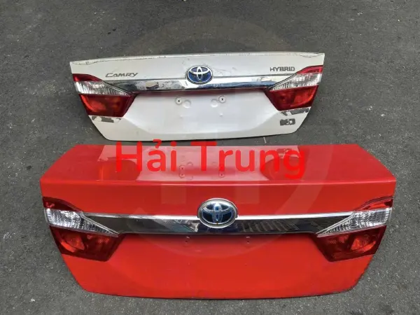 Cốp sau Toyota Camry