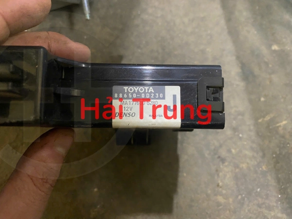 Hộp điều khiển điều hòa Toyota Vios 2008-2013 886500D230