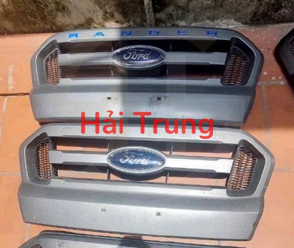 Mặt ca lăng Ford Ranger Tháo xe