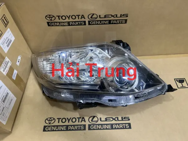 Đèn pha Toyota Fortuner 2014 chính hãng