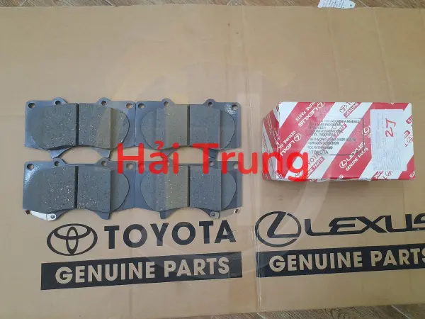 Má phanh trước Toyota Fortuner 2011