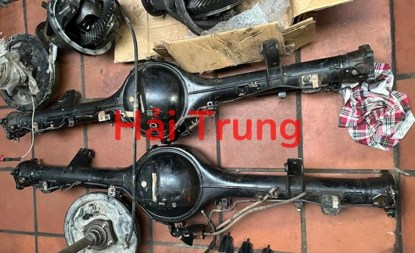 Tháo xe Cầu Sau Ford Ranger 2.2