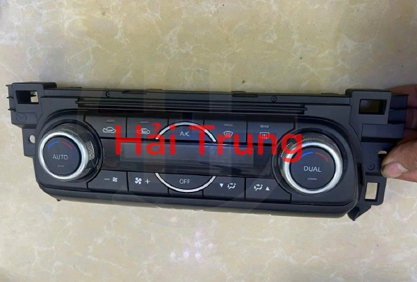 Bảng điều khiển công tắc điều hòa AC Mazda CX-5 2019 Tháo Xe