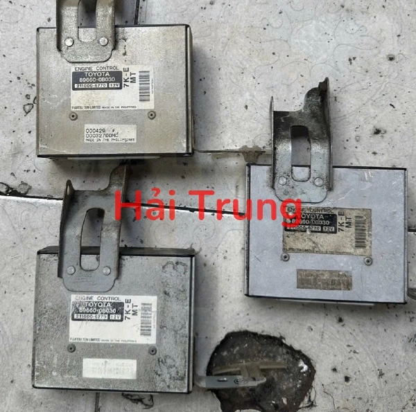 Hộp điều khiển động cơ Ecu Toyota Zace Tháo xe 896600B030