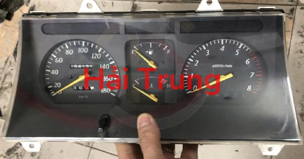 Tháo xe Đồng hồ táp lô Toyota ZACE