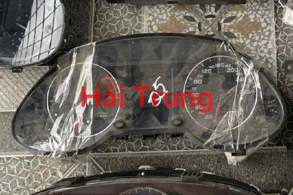 Tháo xe Đồng hồ táp lô Audi Q5