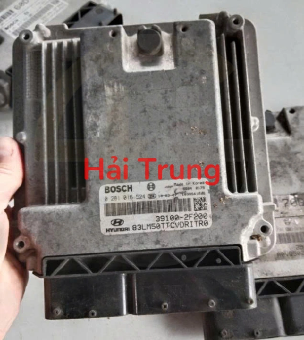 Hộp Ecu Hyundai Tucson Sportafe 391002F200
