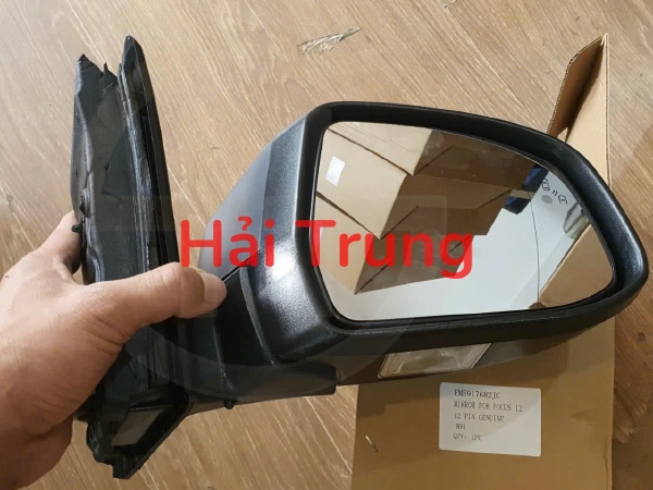 Gương chiếu hậu Ford Focus có cảnh báo