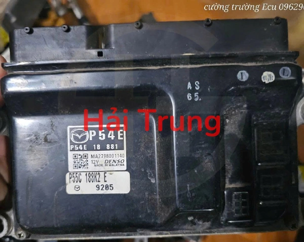 P54E18881 Tháo xe Hộp điều khiển động cơ Hộp đen ECU Mazda 2 2015