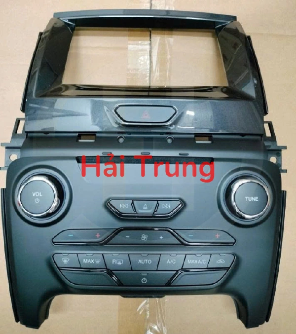 Bảng điều khiển điều hòa trung tâm Ford Ranger