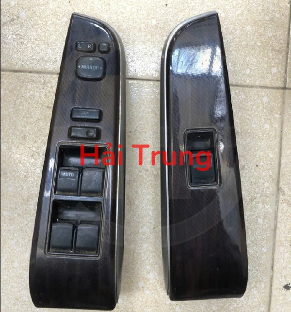 Tháo xe ốp công tắc lên kính Toyota Camry