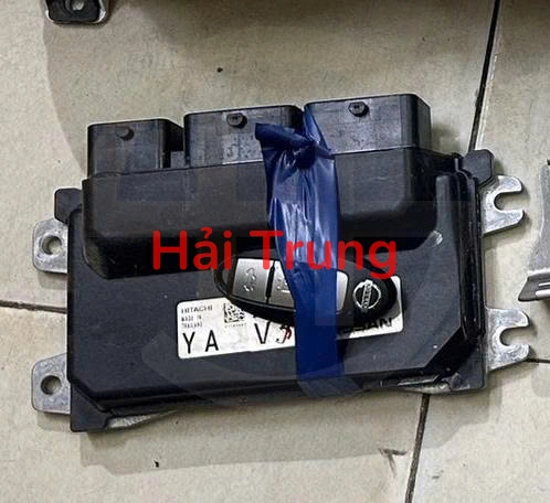 Tháo xe Hộp điều khiển động cơ Hộp đen ECU Nissan Almera 2022