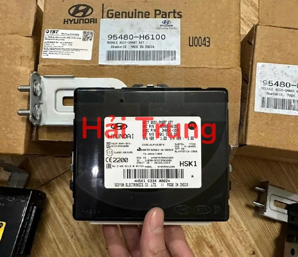 95480H6100 Hộp điều khiển chìa khóa thông minh Smart Key Hyundai Accent 2018-2023