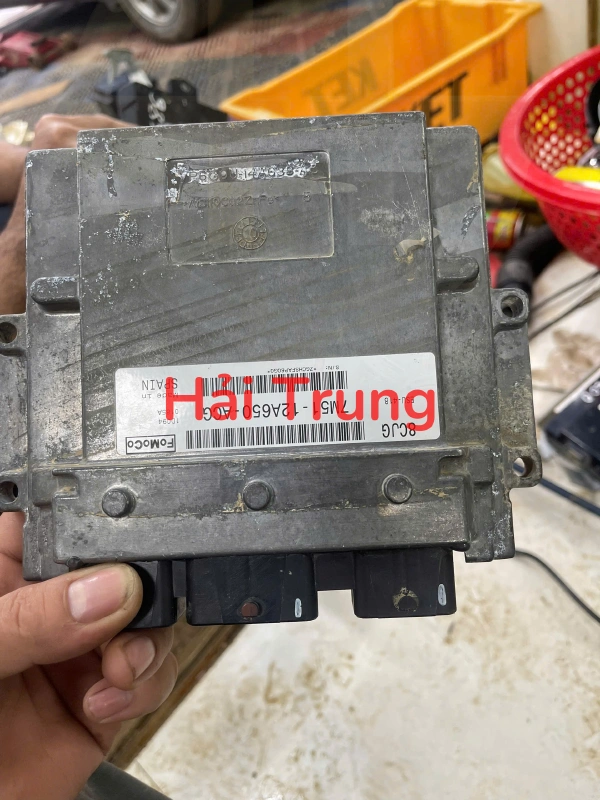 7M51-12A650-ACG Hộp đen Ecu Ford Focus