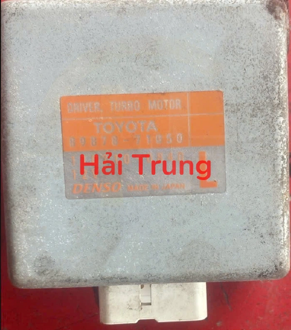 Hộp điều khiển turbo Fortuner Tháo xe 8987871050