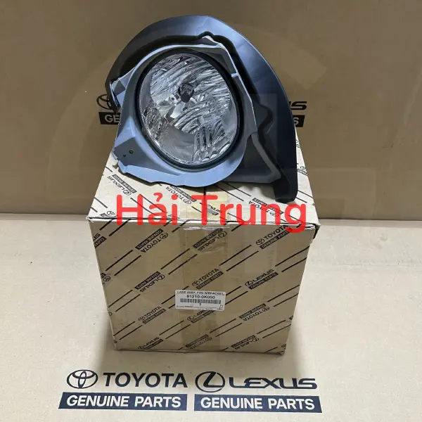 Đèn sương mù Toyota Fortuner 2010 chính hãng