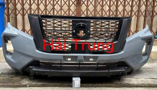 Cản trước Nissan Navara 2023 Tháo xe Zin đẹp