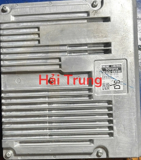 Hộp điều khiển động cơ Hộp đen ECU Toyota Hilux Tháo Xe 89666-0K880