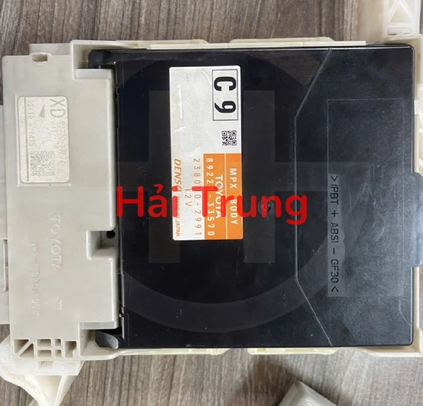 Hộp Ecu Body Toyota Camry 8922133570