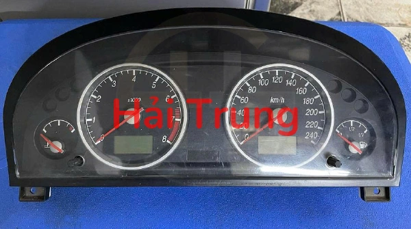 Đồng hồ táp lô Ford Mondeo