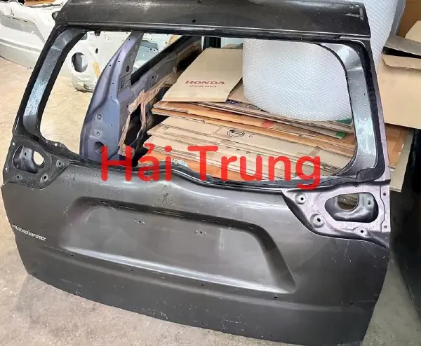 Cốp hậu Mitsubishi Pajero Sport Tháo xe Zin keo chỉ