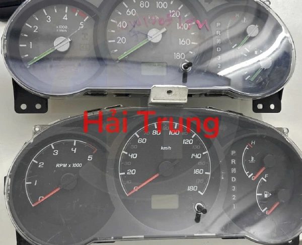 Tháo xe đồng hồ táp lô Ford Everest