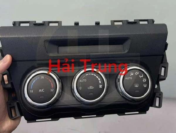 Tháo xe bảng điều khiển điều hòa Mazda 2 2015-2019 Tháo xe