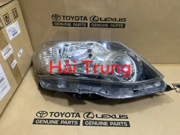 Đèn pha Toyota Fortuner 2012 chính hãng