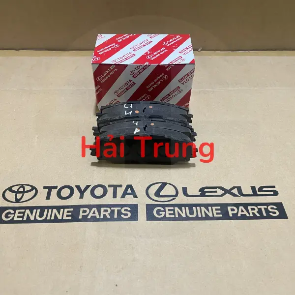 Thắng trước Toyota Corolla Altis chính hãng