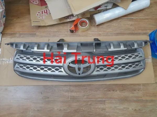 Mặt ca lăng Toyota Fortuner 2009-2011