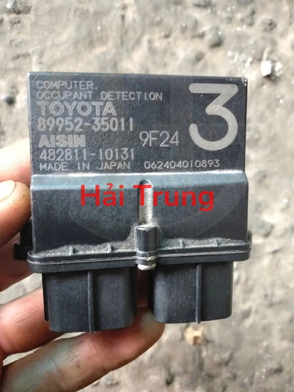 Hộp trọng lượng túi khí bên dưới ghế phụ Toyota Venza 2009 8995235011