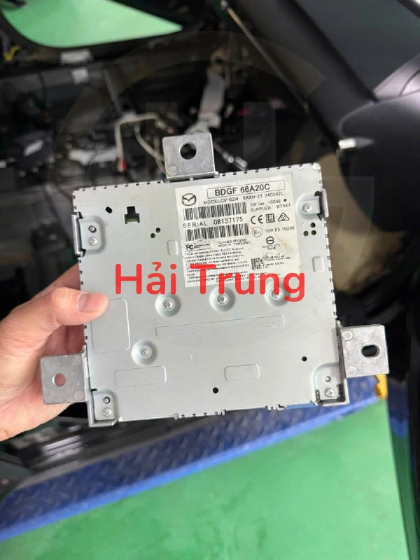 Hộp khuếch đại âm thanh Mazda 3 Tháo xe