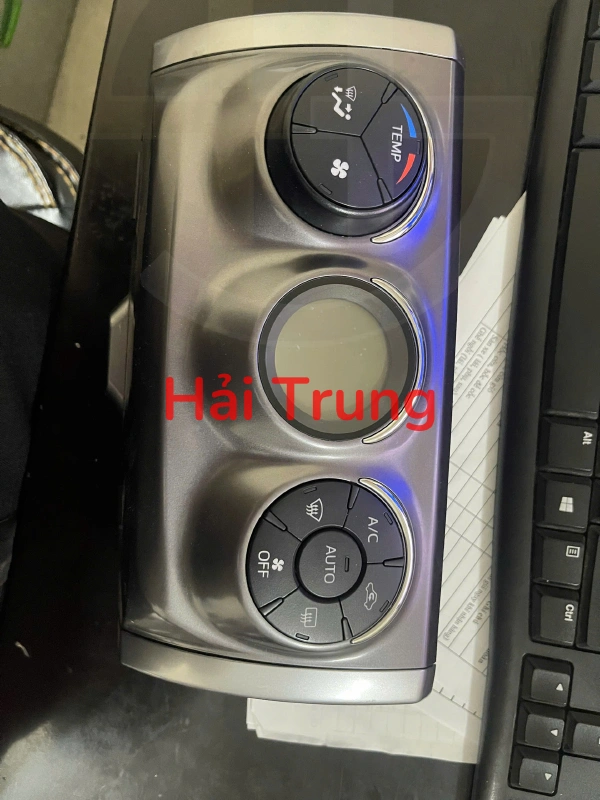 Bộ điều khiển điều hòa Toyota Yaris 2017 559000D490