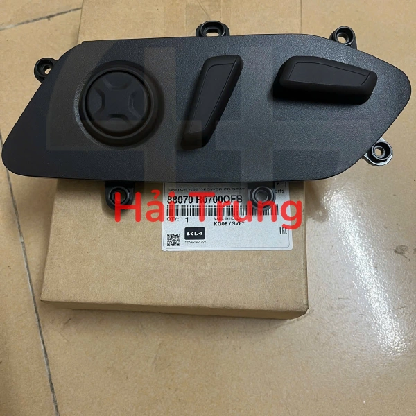Công tắc điều chỉnh ghế Kia Carnival 2022-2026 88070R0700OFB