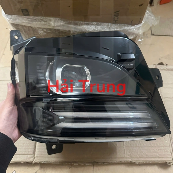 Đèn pha Vinfast VF6 Tháo xe