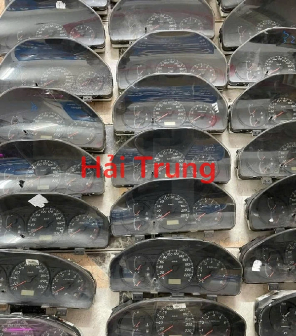 ĐỒNG HỒ TÁP LÔ MAZDA 323, FORD LASER 2001-2005