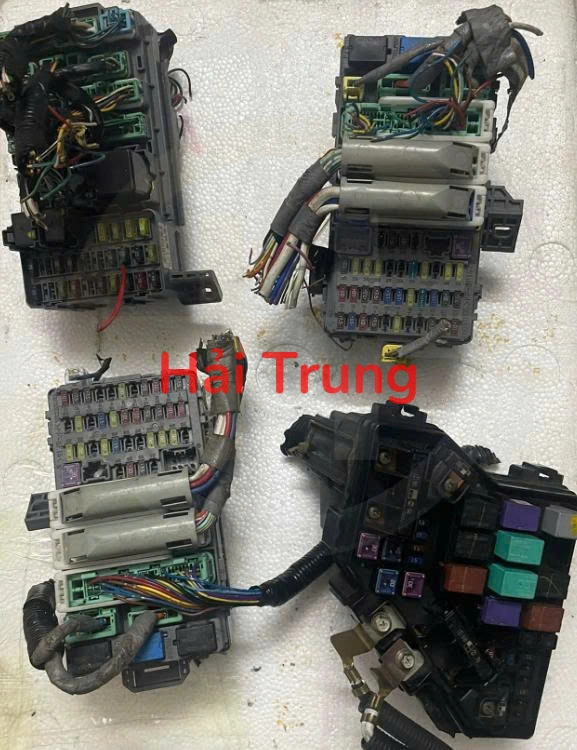 Tháo xe Hộp cầu trì Honda Civic 1.8 2.0