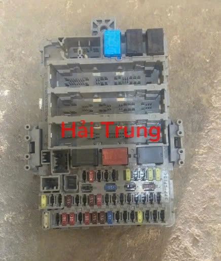 Tháo xe hộp cầu trì Honda CRV 2015