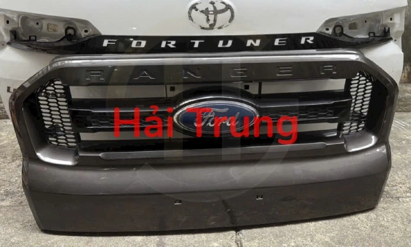 Tháo xe Mặt ca lăng Ford Ranger