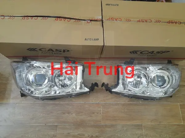 Đèn pha Toyota Fortuner 2012