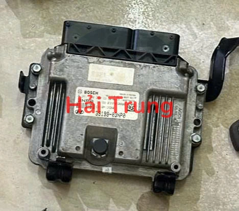 Tháo xe Hộp điều khiển động cơ Hộp đen ECU Hyundai I10 2022 2023 2024