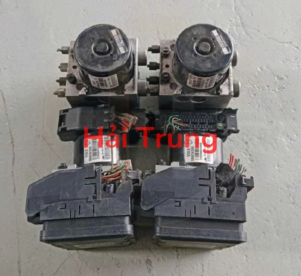 Cụm điều khiển ABS Chevrolet Captiva 2007-2012 96859390