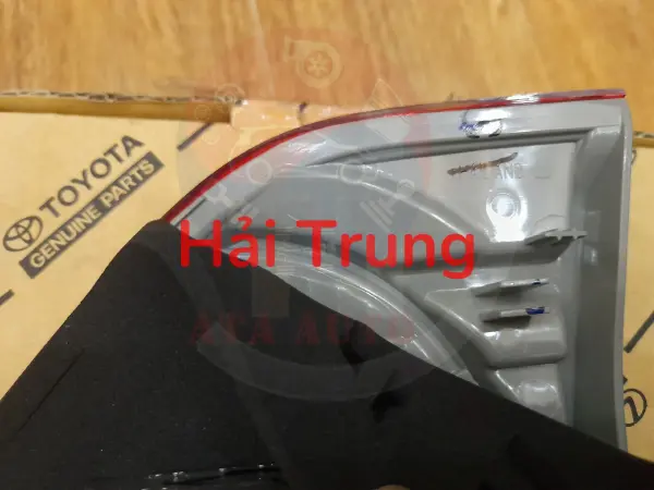 Đèn hậu bên trong cốp Toyota Altis 2009-2011