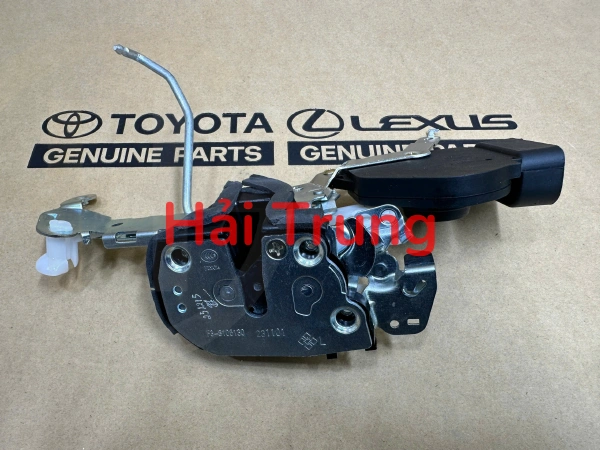 Khoá ngậm cốp sau Toyota Altis 2005-2008