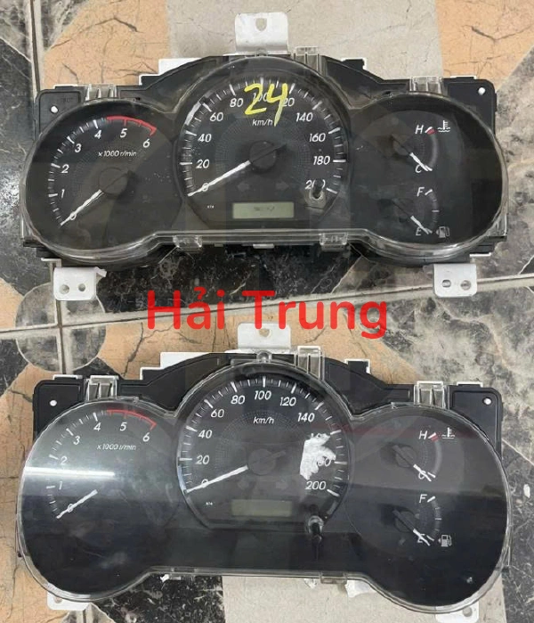 Đồng hồ táp lô Toyota Hilux 2014 2015 2016