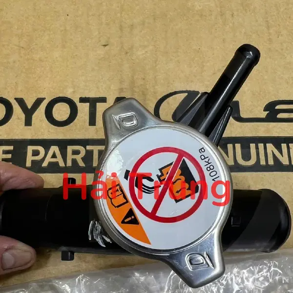 Cổ nước Toyota Yariz chính hãng 16502-21080