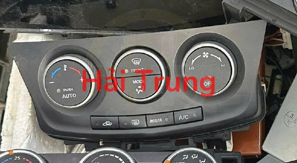 Tháo xe bảng điều khiển công tắc điều hòa Ac Mazda Premacy